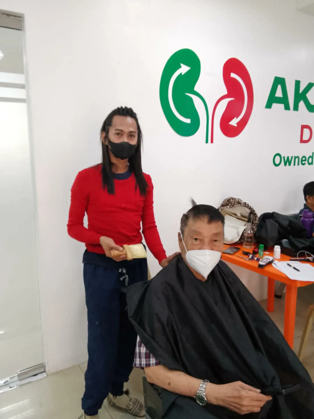 Free haircut for a dialysis patient